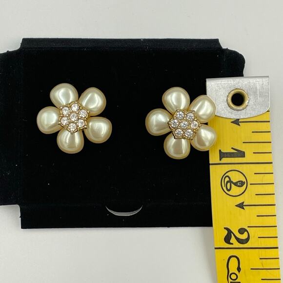 Vintage Avon Faux Pearl W/ Clear Rhinestones Daisy Stud Earrings Retro 80's Glam - Picture 8 of 8